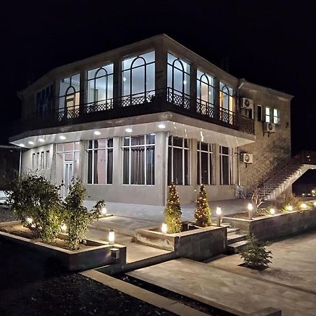 Yolyans Hotel Ґоріс Екстер'єр фото